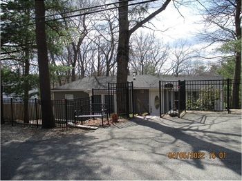 15 Hilldale Ave