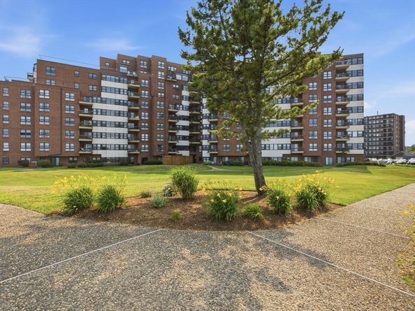 1 Seal Harbor 210, Winthrop MA 02152