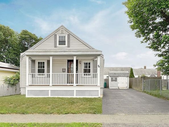 44 Harmon St, Lynn MA 01905