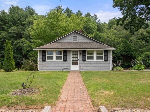 10 Riverside Dr, Auburn MA 01501