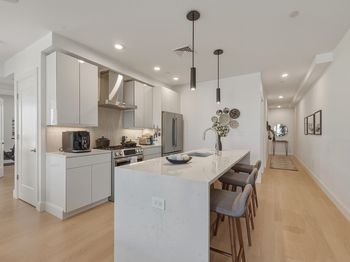 20 W 5th St
