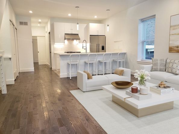 714 E 5th St 1, Boston MA 02127