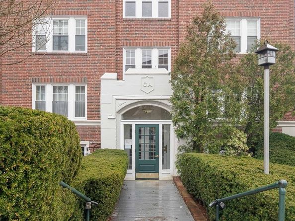 21 Bradlee Rd 32, Medford MA 02155