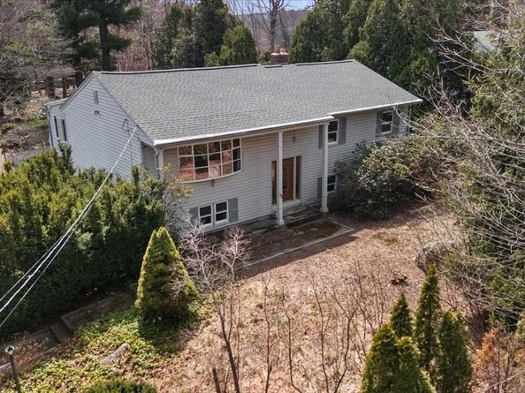52 South Rd, Holden MA 01520