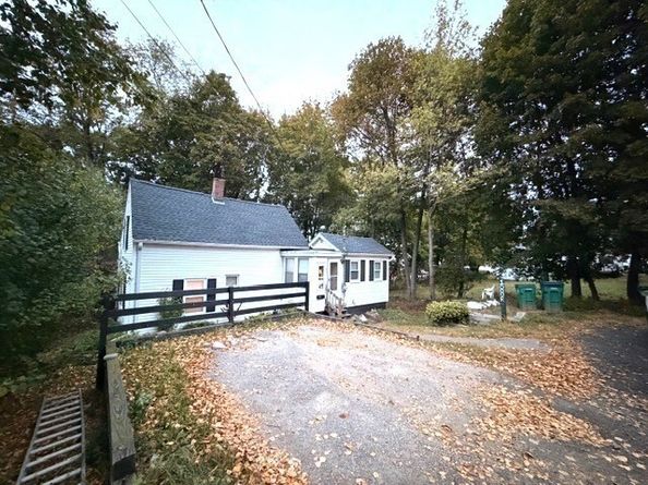 108-R Pratt St, Fitchburg MA 01420