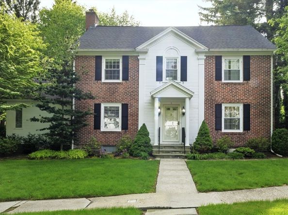 9 Dennison Rd, Worcester MA 01609