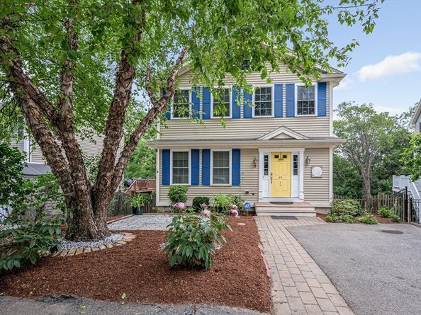 44 Sachem Street, Waltham MA 02451