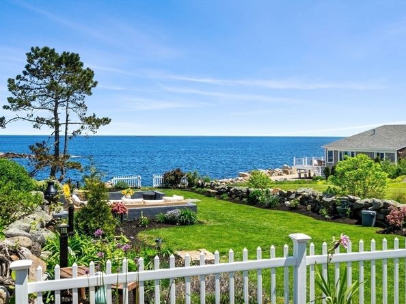 165 Granite St, Rockport MA 01966