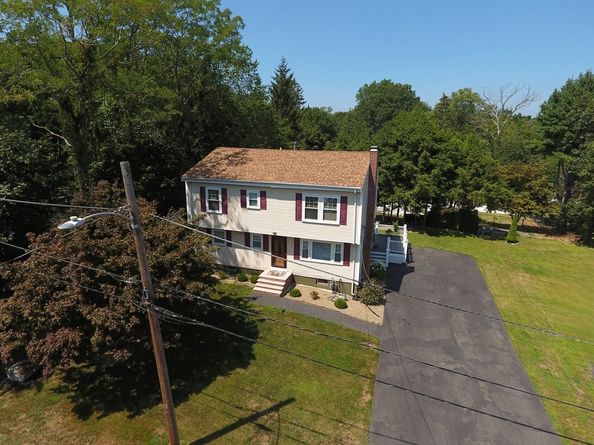 7 Oakwood Ave, Randolph MA 02368