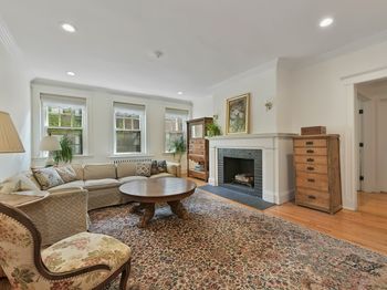 250 Commonwealth Avenue