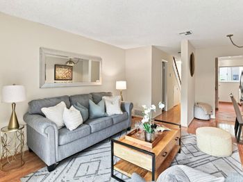 1161 ODDSTAD Boulevard