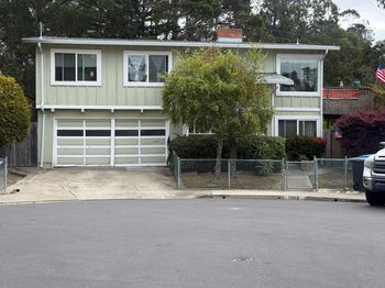 1352 Redwood Way