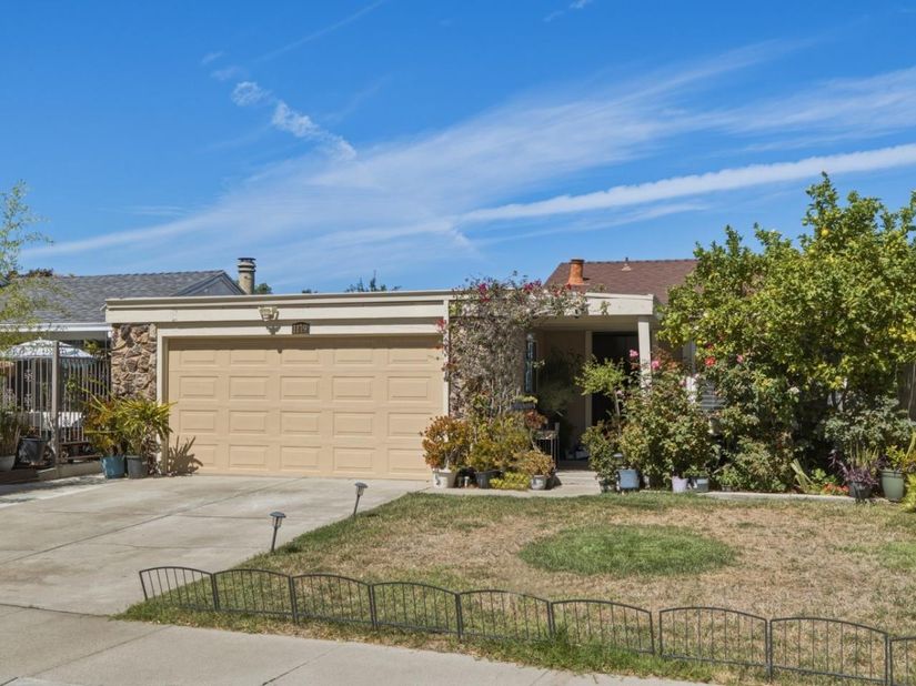 1179 Beaconsfield, San Jose CA 95121