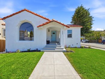 200 Magnolia Avenue