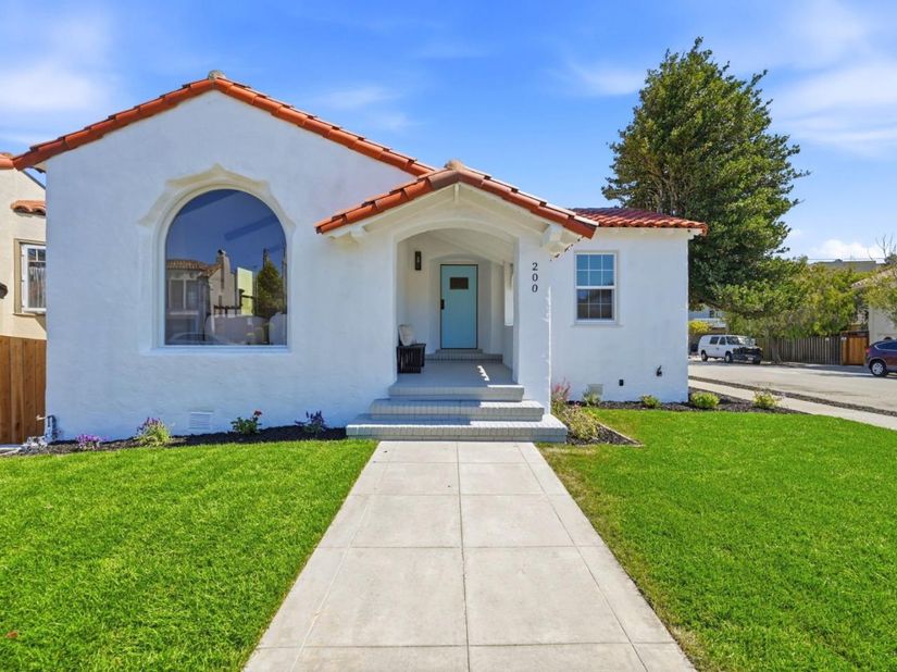 200 Magnolia Avenue, Millbrae CA 94030