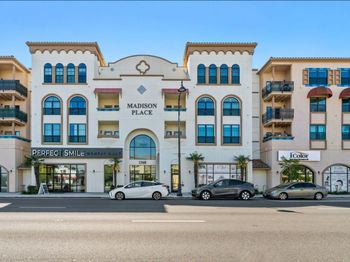 1368 El Camino Real