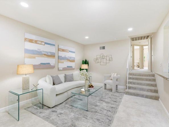 479 Costa Mesa Terrace B, Sunnyvale CA 94085