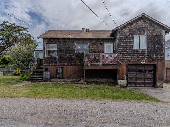 164 Pacific, Pacifica CA 94044