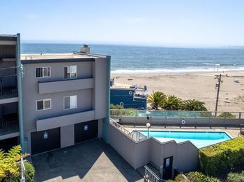 102 Rio Del Mar Boulevard