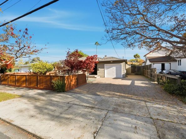 976 2nd Avenue, Redwood City CA 94063