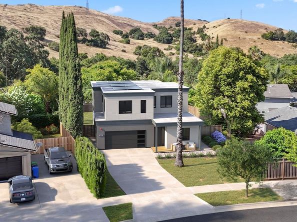 304 Curie Drive, San Jose CA 95119