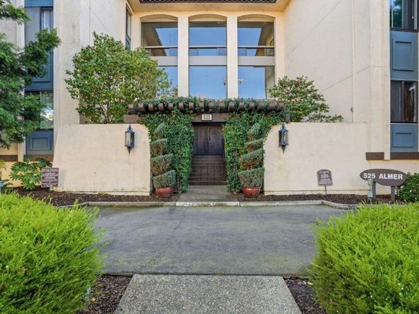 525 Almer Road 106, Burlingame CA 94010