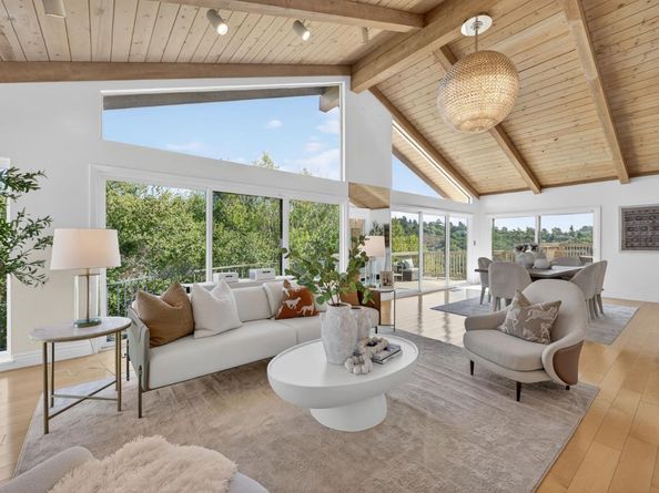 30 Bluebell Lane, Hillsborough CA 94010