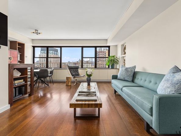 7 East 14th Street 21D, New York NY 10003