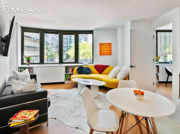 275 Greenwich Street 2C, New York NY 10007