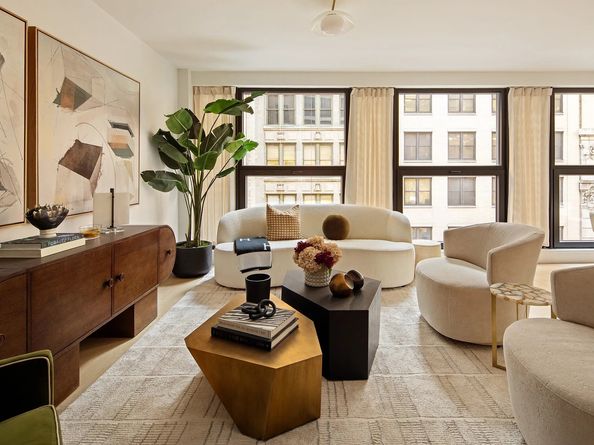 21 West 17th Street 6, New York NY 10011