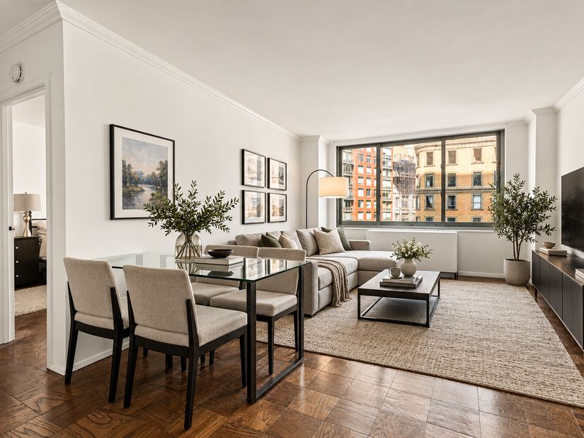 2025 Broadway 8E, New York NY 10023