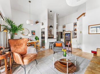 327 4th Street