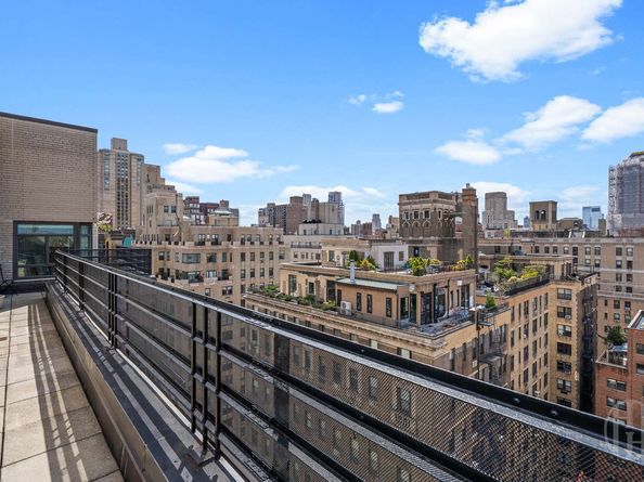 19 East 88th Street PHD, New York NY 10128