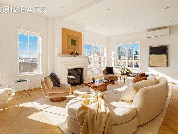 155 Noble Street PH5, Brooklyn NY 11222