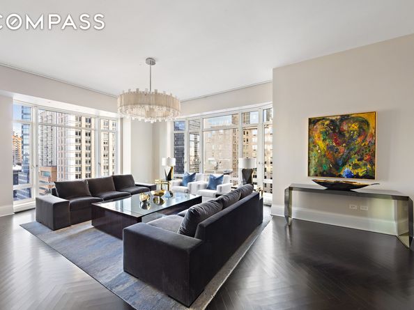 520 Park Avenue 18, New York NY 10065