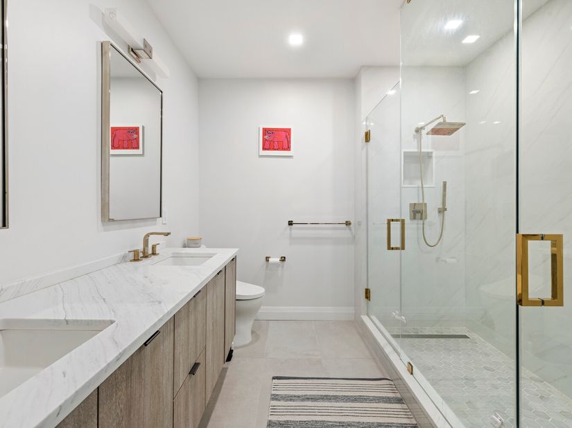 2 Columbus Avenue 29C, New York NY 10023
