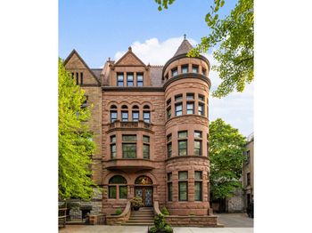 838 Carroll Street