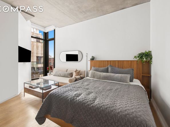 98 Front Street 9S, Brooklyn NY 11201