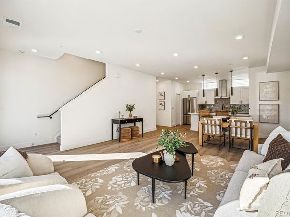 Undisclosed Address #2328345, Lakewood CO 80214