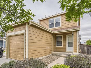 801 Mockingbird Street