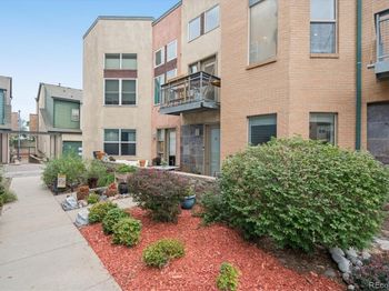 2378 S Wheeling Circle