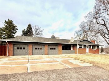 2110 Applewood Drive