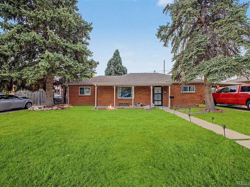 1050 Russell Boulevard, Thornton CO 80229