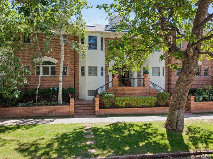 2960 E 4th Avenue, Denver CO 80206