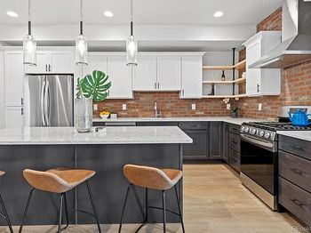 5423 S Prince Street