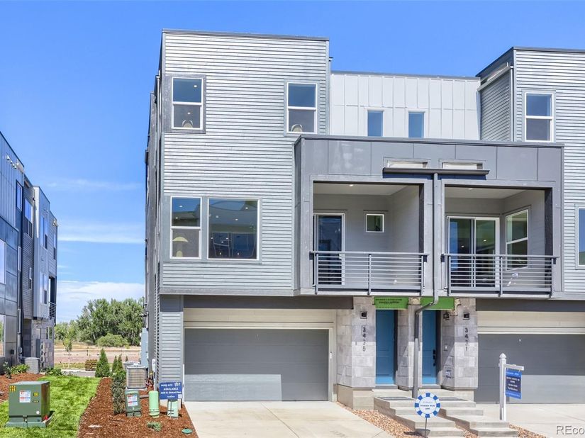 3435 W Elmhurst Place, Littleton CO 80120