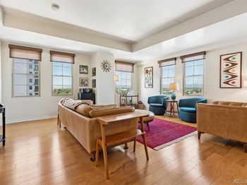 300 W 11th Avenue