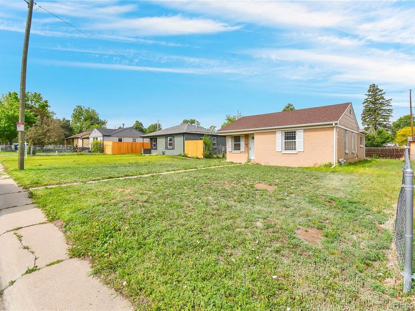 3725 N Jackson Street, Denver CO 80205