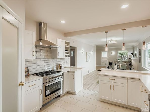 2558 Gilpin Street, Denver CO 80205