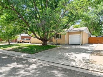 6421 Iris Court